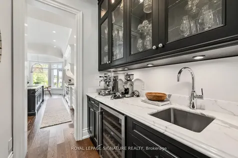 9 Neville Park Boulevard Toronto ON M4E 3P5