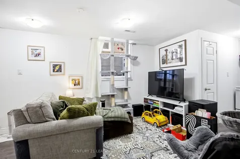 61 Willey Drive Clarington ON L1C 4Z6