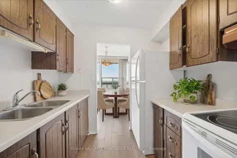55 William Street E Oshawa ON L1G 7C9