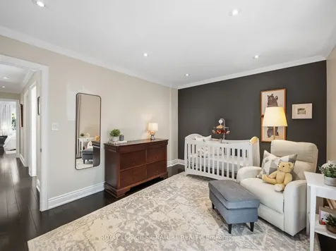82 Glenmount Park Road Toronto ON M4E 2N2