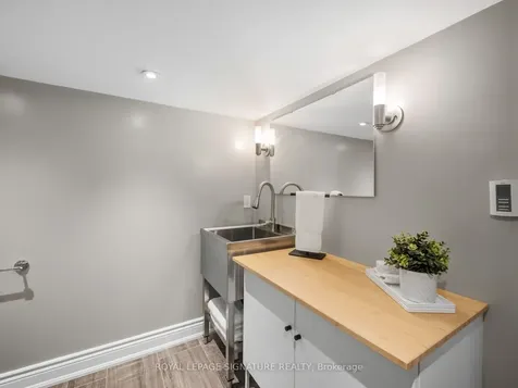 82 Glenmount Park Road Toronto ON M4E 2N2