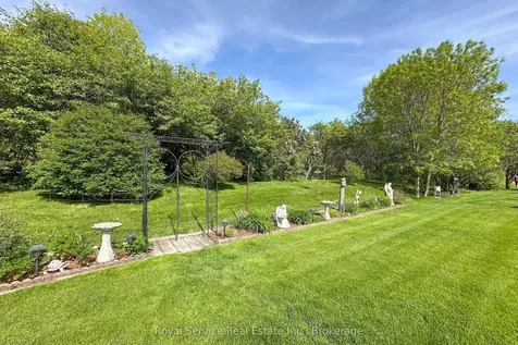 3 Fairway Drive Clarington ON L1B 1B5