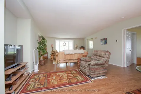3 Fairway Drive Clarington ON L1B 1B5