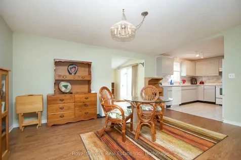 3 Fairway Drive Clarington ON L1B 1B5