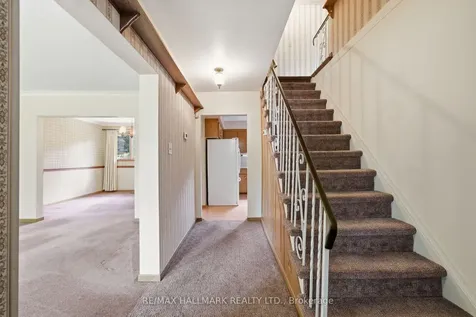 5 Bethune Boulevard Toronto ON M1M 3B6