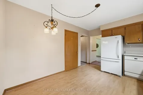 5 Bethune Boulevard Toronto ON M1M 3B6