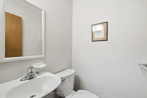 5 Bethune Boulevard Toronto ON M1M 3B6