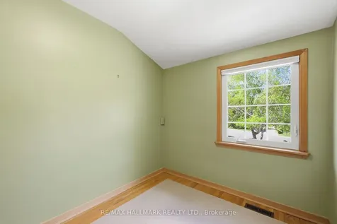 5 Bethune Boulevard Toronto ON M1M 3B6
