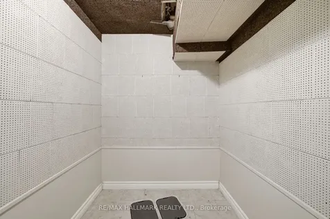 5 Bethune Boulevard Toronto ON M1M 3B6
