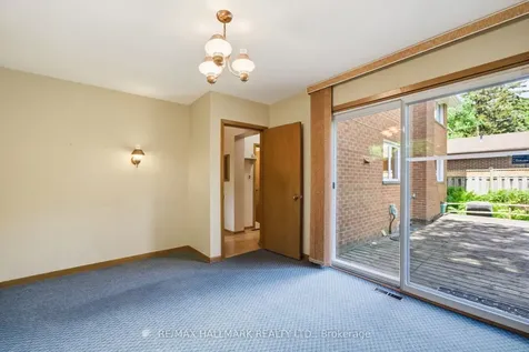 5 Bethune Boulevard Toronto ON M1M 3B6