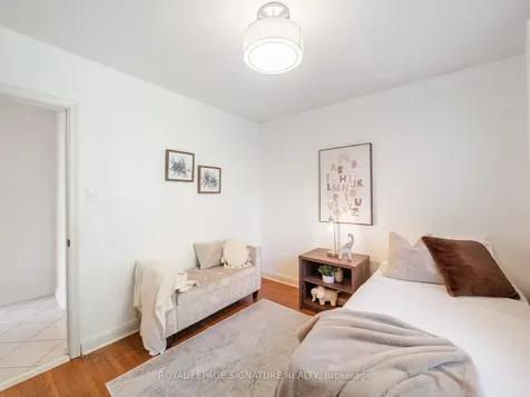 27 Dalecliff Crescent Toronto ON M1R 3L6