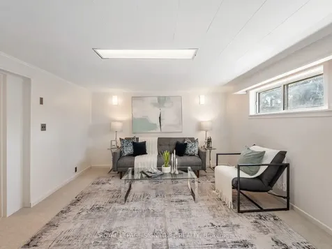 27 Dalecliff Crescent Toronto ON M1R 3L6