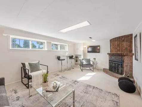 27 Dalecliff Crescent Toronto ON M1R 3L6