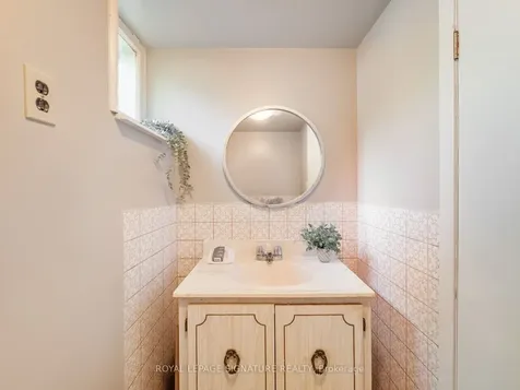 27 Dalecliff Crescent Toronto ON M1R 3L6