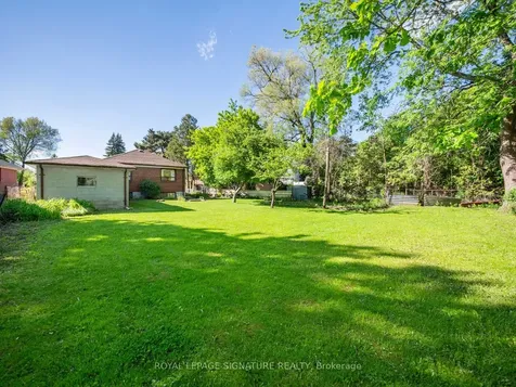 27 Dalecliff Crescent Toronto ON M1R 3L6