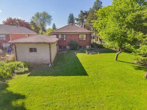 27 Dalecliff Crescent Toronto ON M1R 3L6