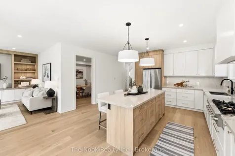 52 Nightingale Crescent Whitby ON L1M 0H4