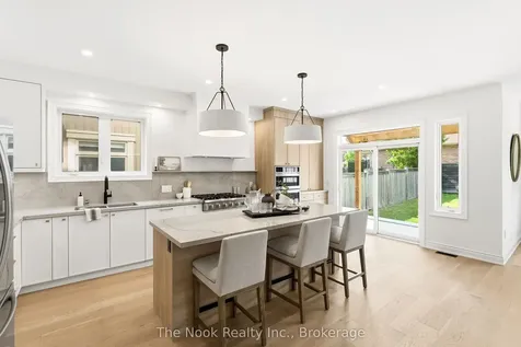52 Nightingale Crescent Whitby ON L1M 0H4