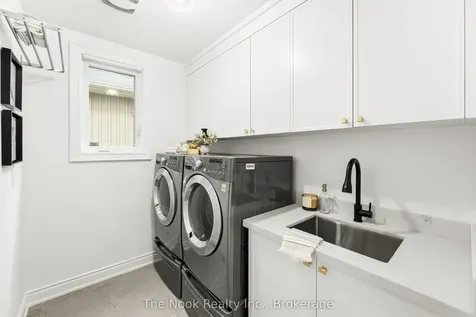 52 Nightingale Crescent Whitby ON L1M 0H4