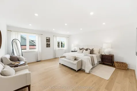 52 Nightingale Crescent Whitby ON L1M 0H4