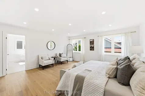52 Nightingale Crescent Whitby ON L1M 0H4