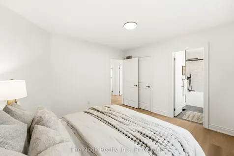 52 Nightingale Crescent Whitby ON L1M 0H4