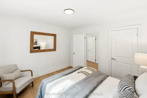 52 Nightingale Crescent Whitby ON L1M 0H4