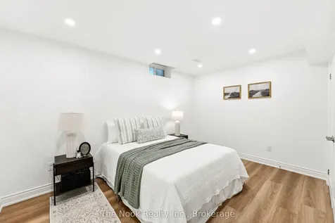 52 Nightingale Crescent Whitby ON L1M 0H4