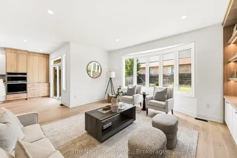 52 Nightingale Crescent Whitby ON L1M 0H4