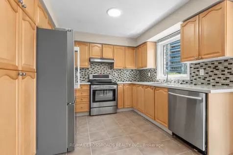 47B Carrera Boulevard Toronto ON M1P 5C4
