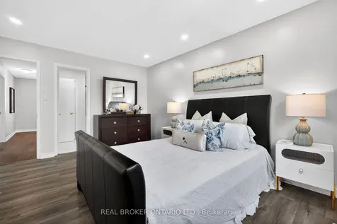 1523 Bentley Lane Pickering ON L1X 2M6
