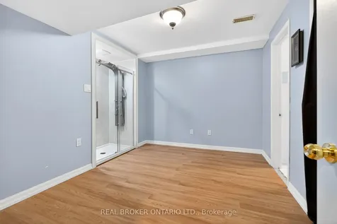 1523 Bentley Lane Pickering ON L1X 2M6