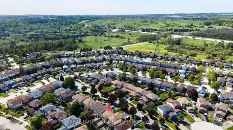1523 Bentley Lane Pickering ON L1X 2M6