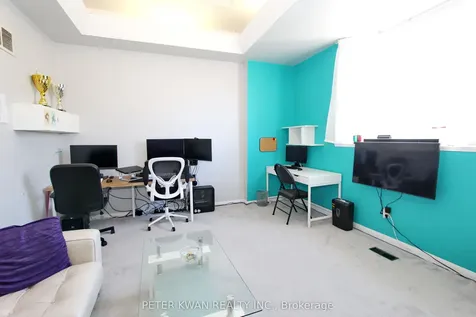 19 Sandyhook Square Toronto ON M1W 3N6