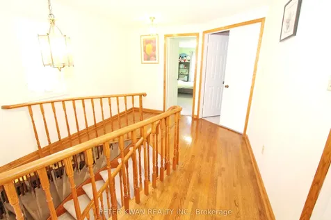 19 Sandyhook Square Toronto ON M1W 3N6