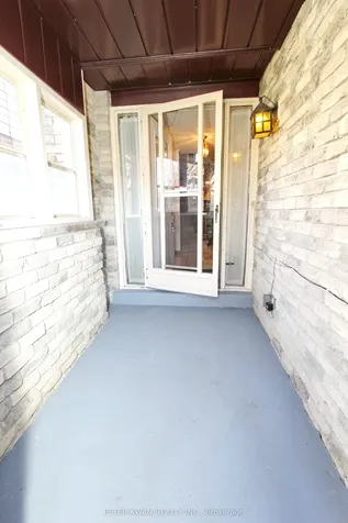 19 Sandyhook Square Toronto ON M1W 3N6