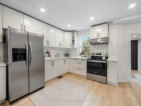 3 Woodville Avenue Toronto ON M4K 2J5