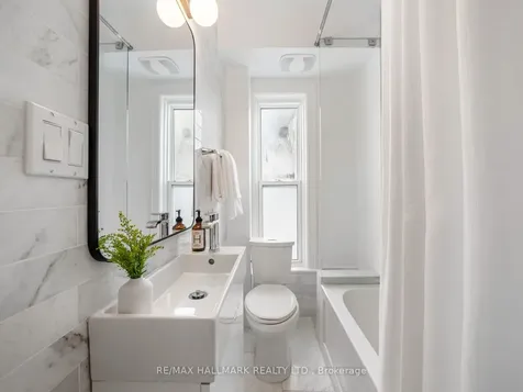 3 Woodville Avenue Toronto ON M4K 2J5