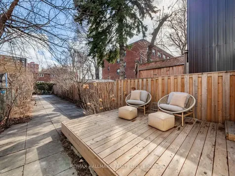 3 Woodville Avenue Toronto ON M4K 2J5