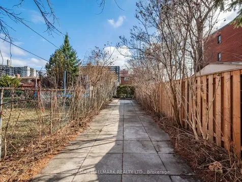 3 Woodville Avenue Toronto ON M4K 2J5