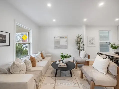 3 Woodville Avenue Toronto ON M4K 2J5