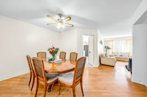 49 Croach Crescent Toronto ON M1S 4H9