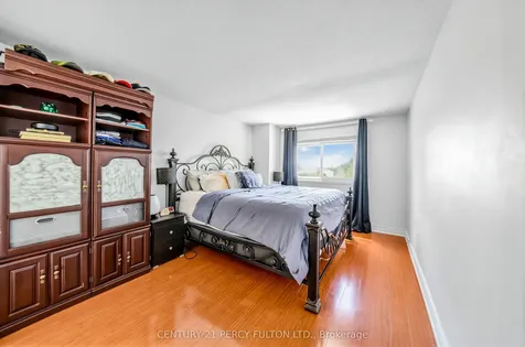 49 Croach Crescent Toronto ON M1S 4H9