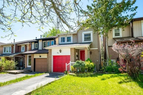 49 Croach Crescent Toronto ON M1S 4H9