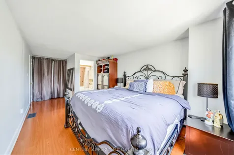 49 Croach Crescent Toronto ON M1S 4H9