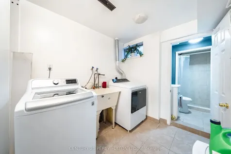 49 Croach Crescent Toronto ON M1S 4H9