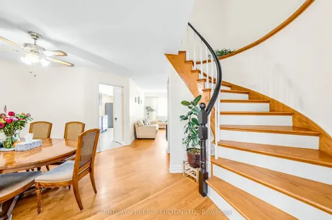 49 Croach Crescent Toronto ON M1S 4H9