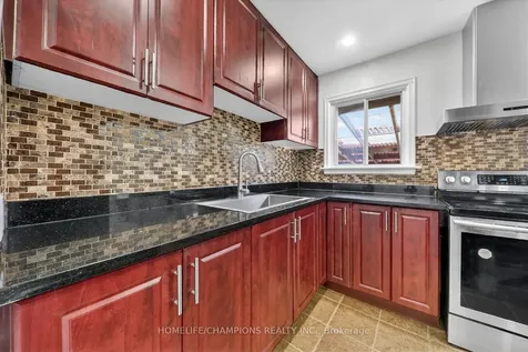 18 Bergen Road Toronto ON M1P 1R9