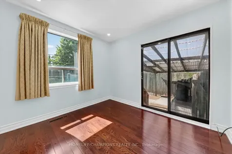 18 Bergen Road Toronto ON M1P 1R9