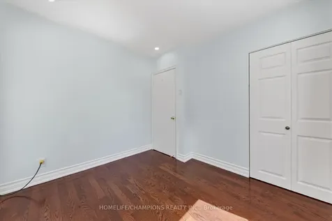 18 Bergen Road Toronto ON M1P 1R9